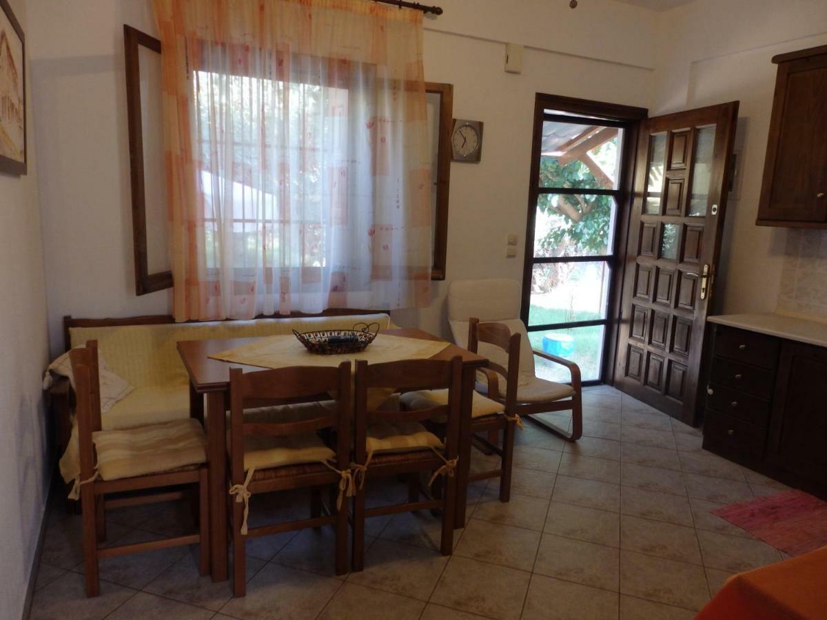 The Small House In The Olive Grove Lefokastro Luaran gambar